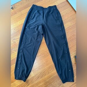 lululemon athletica women’s black breakaway pants. NWOT
